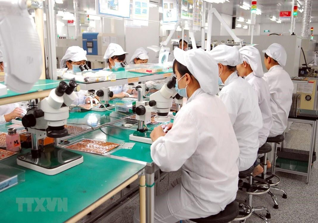 Vietnam’s exports rise 2% in Jan-Apr period