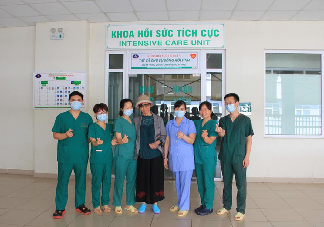 Critically ill Covid-19 patient discharged from hospital