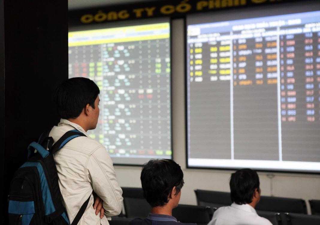 A financial hub too far