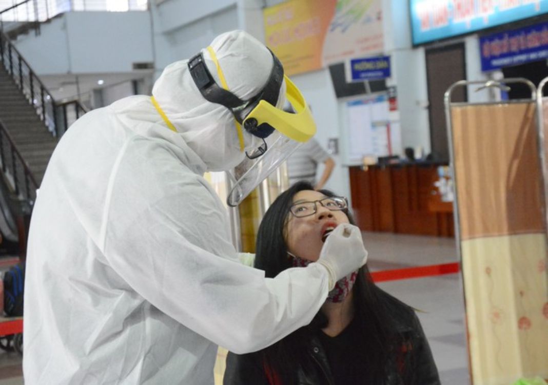 HCMC conducts Covid-19 tests on all residents returning from Danang