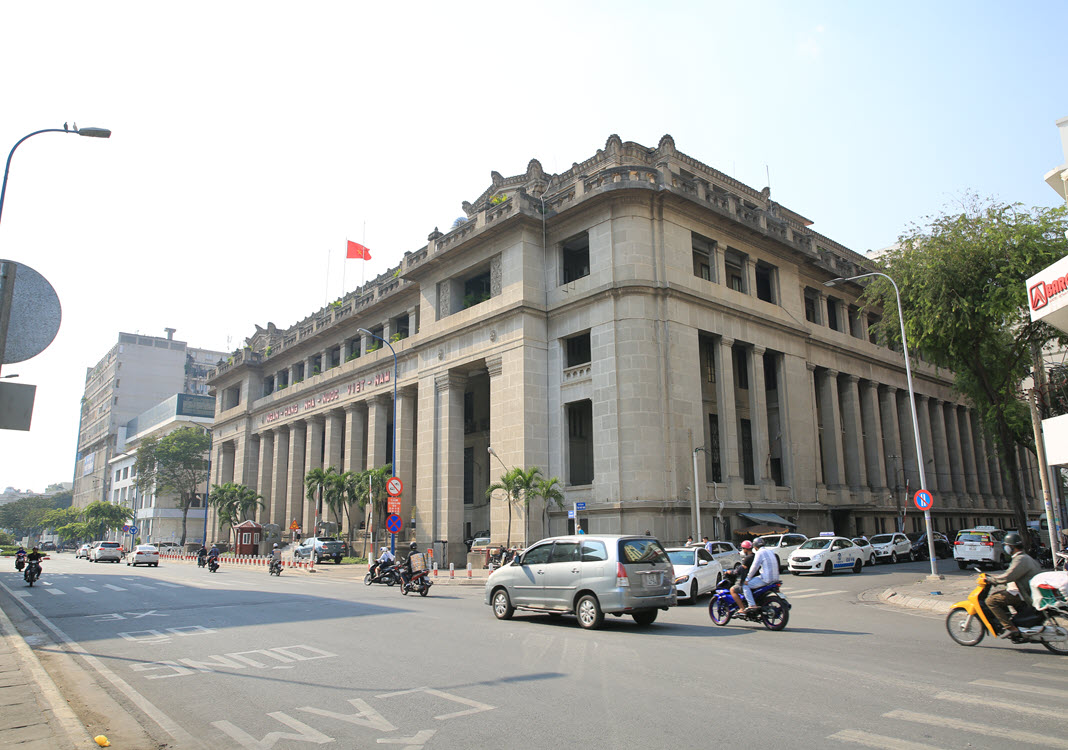 A strange move initiated by the central bank
