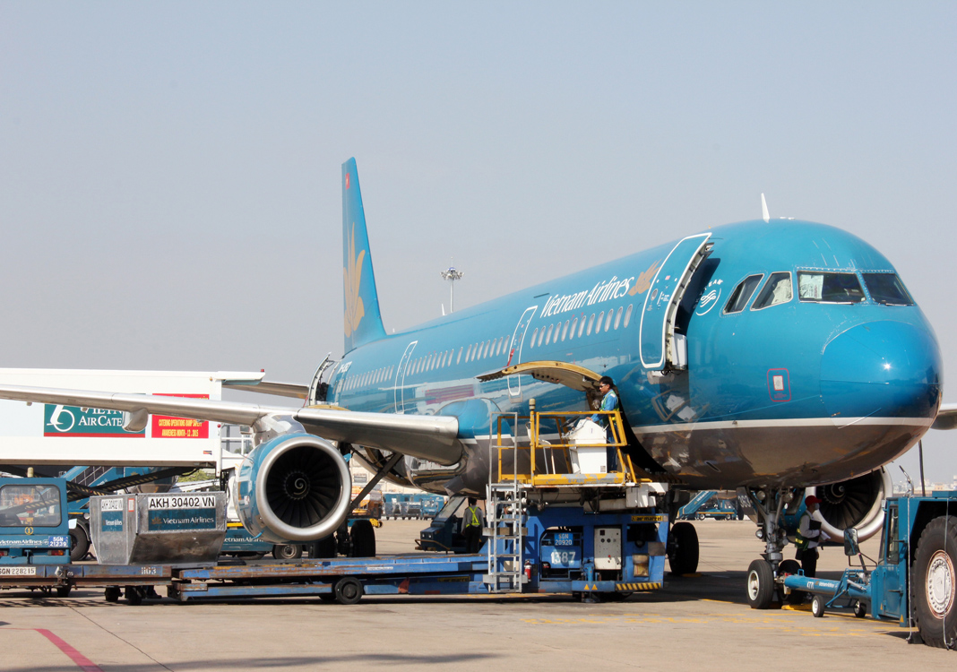 Covid-19 second attack sends air carriers into a tailspin