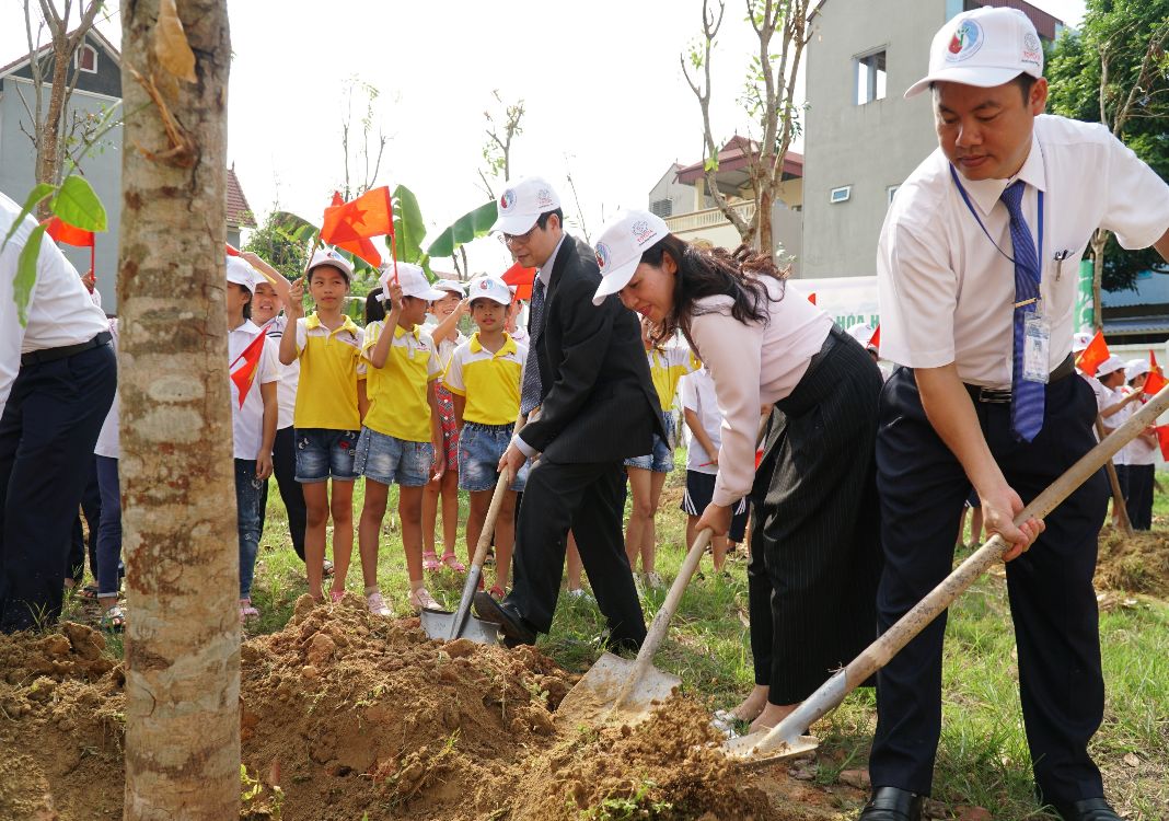 Toyota Vietnam: social activities for a brighter tomorrow