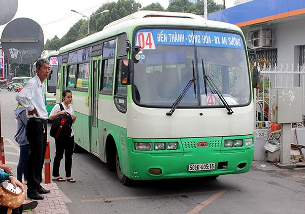 Proposal to open mini bus routes in HCMC rejected