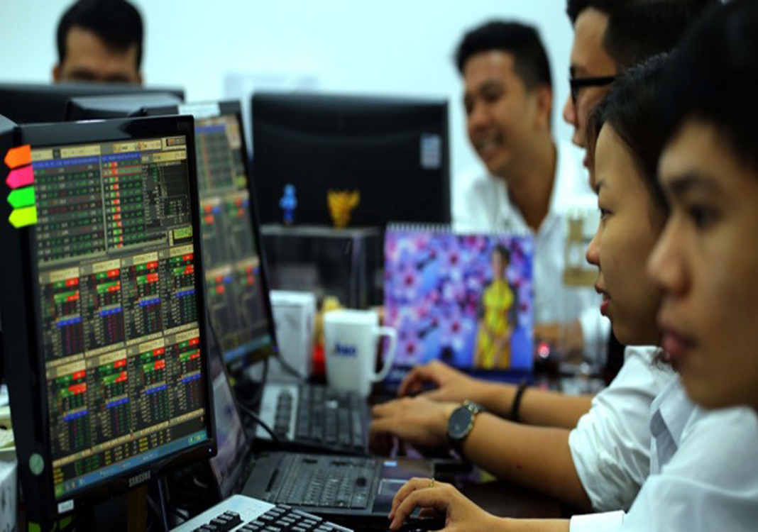 Strong cash flow lifts stocks up