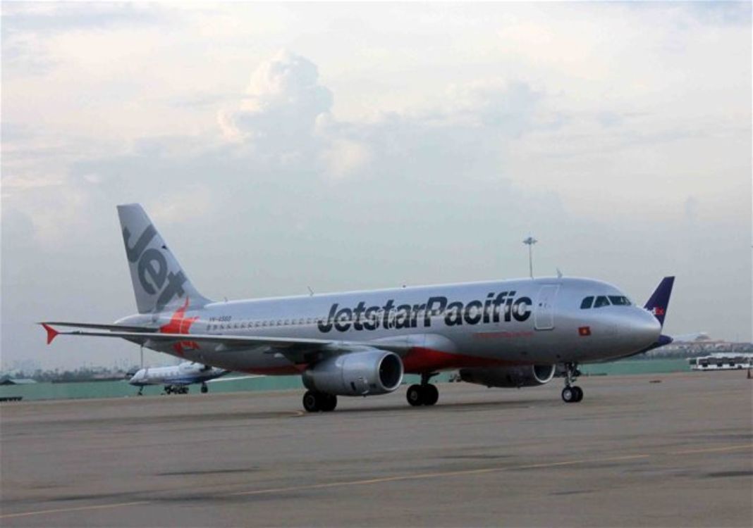 Vietnam works on resuming international flights