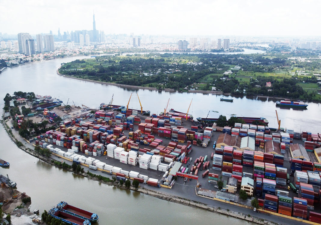 Challenges for the new city