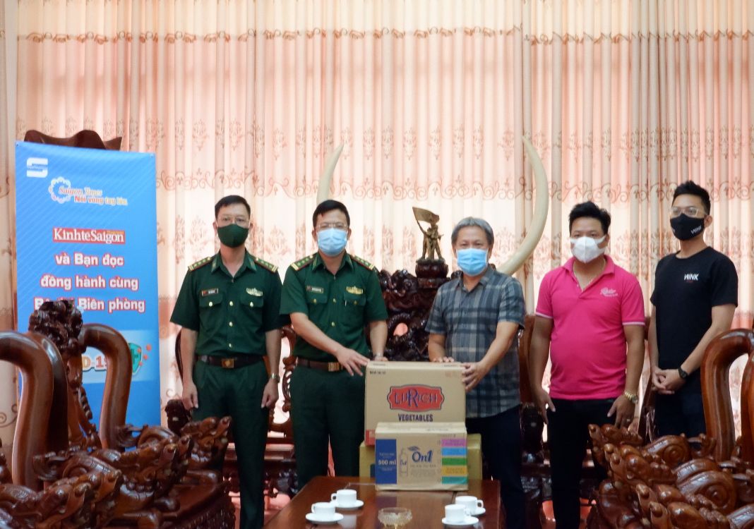 “Saigon Times - Great Circle” supports border guards in Daklak