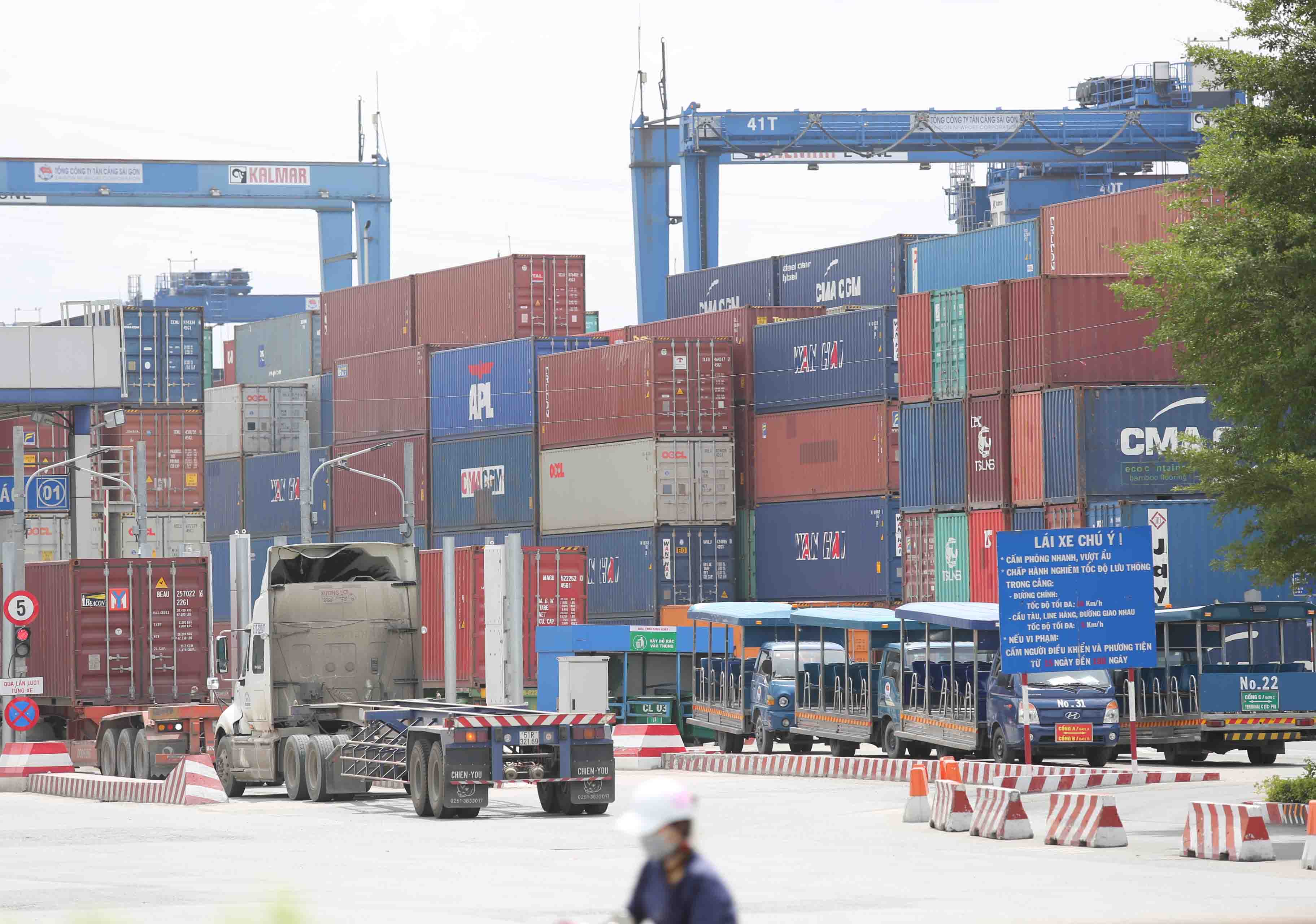 Vietnam’s GDP predicted to surpass Singapore’s this year