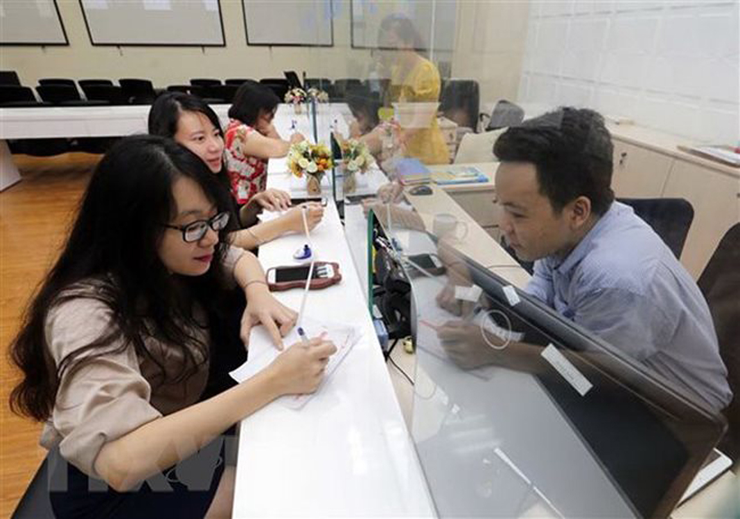 Bluechips drive up main index