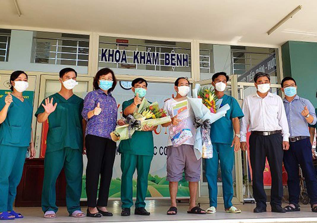 Danang dissolves field hospital after all Covid-19 patients recover