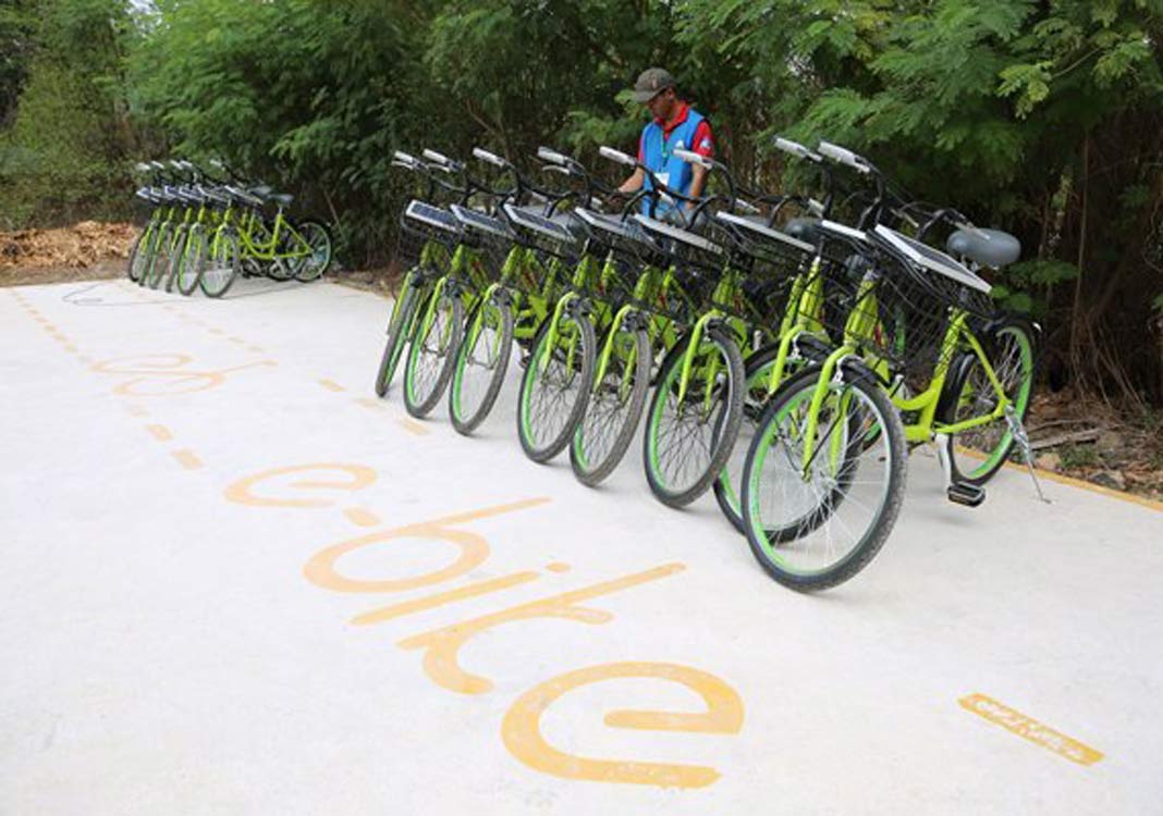 City to pilot public bicycle service