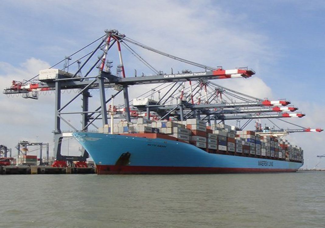 Vietnam to receive ultra-large container vessel
