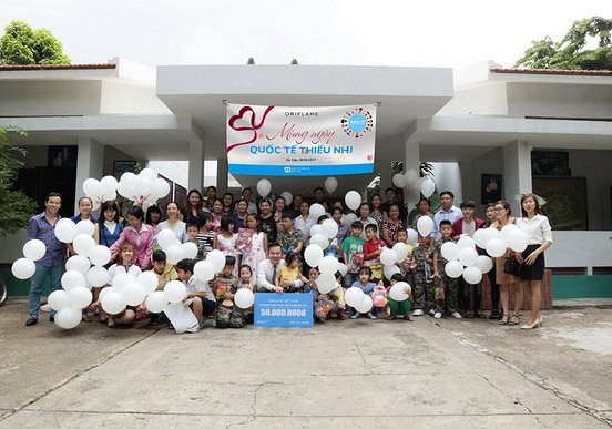 Oriflame accompanies charities to support disadvantaged children
