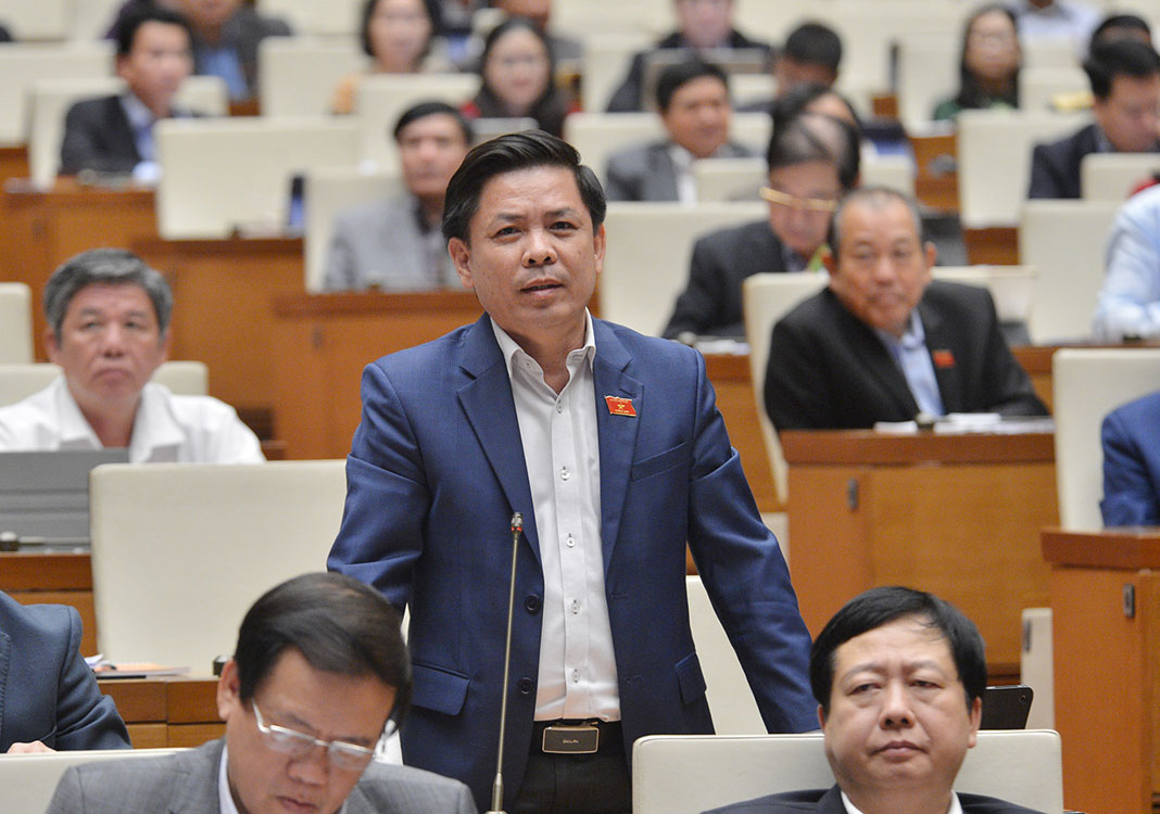 Metro rail development will ease traffic congestion: Minister