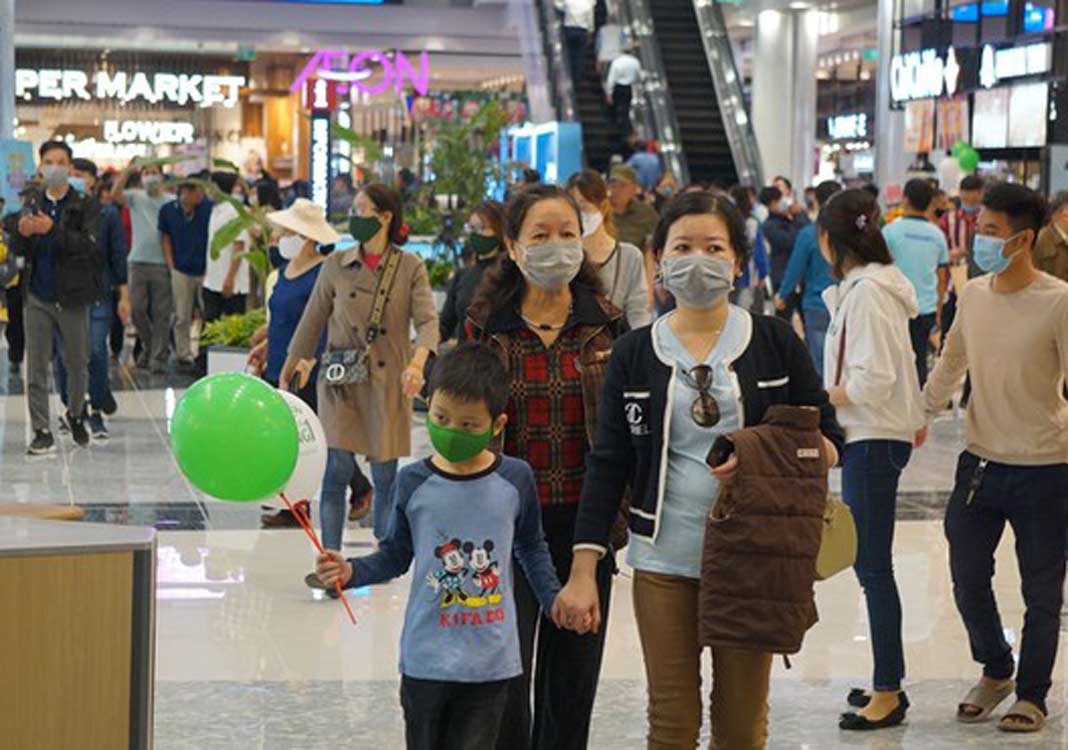 Large shopping mall put into service in Haiphong