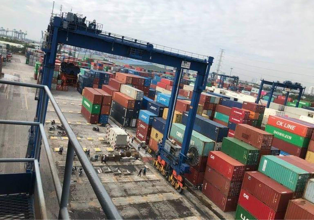 Seaport fee collection in HCMC proposed to be delayed until October