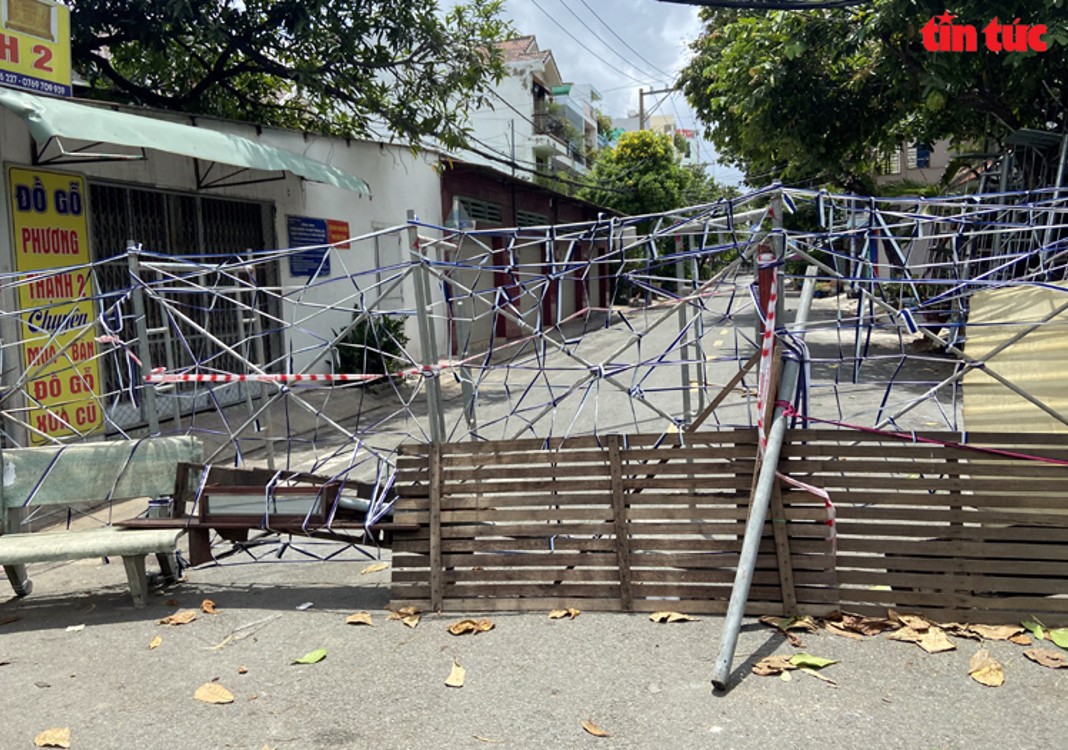 HCMC plans to remove road barriers before September 30