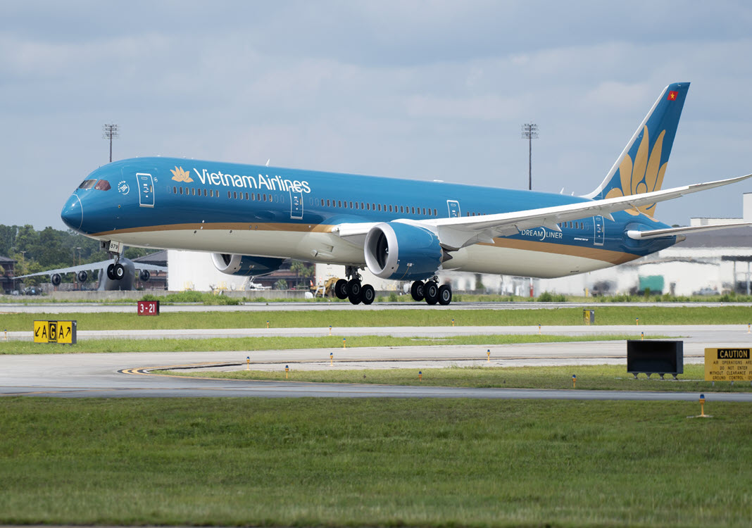 VNA completes procedures for direct flights to U.S.
