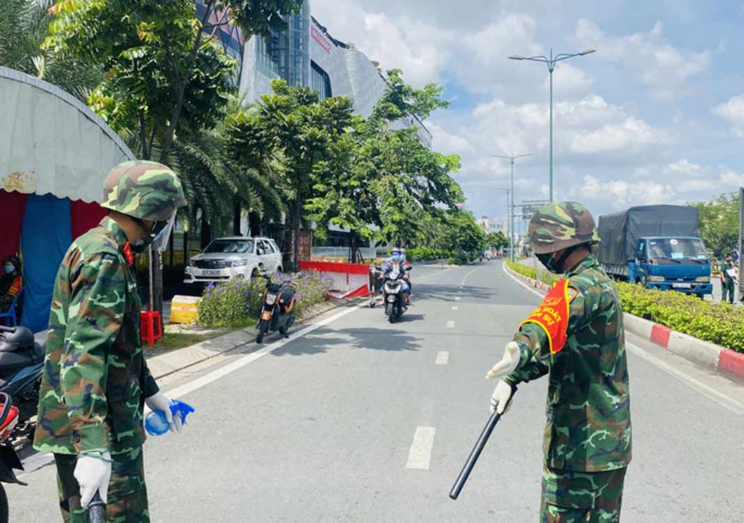 Strict social distancing cannot be extended: HCMC Party secretary