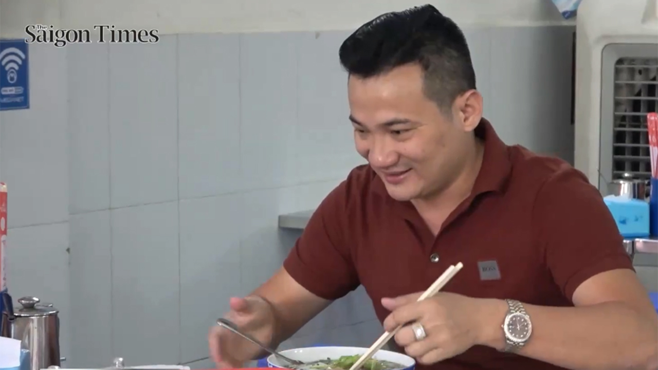 HCMC resumes dine-in services