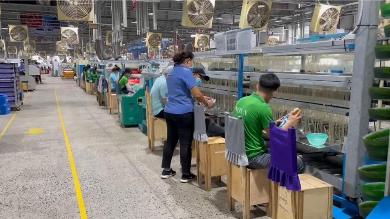 Firms in Dong Nai asked not to deny recovered Covid workers