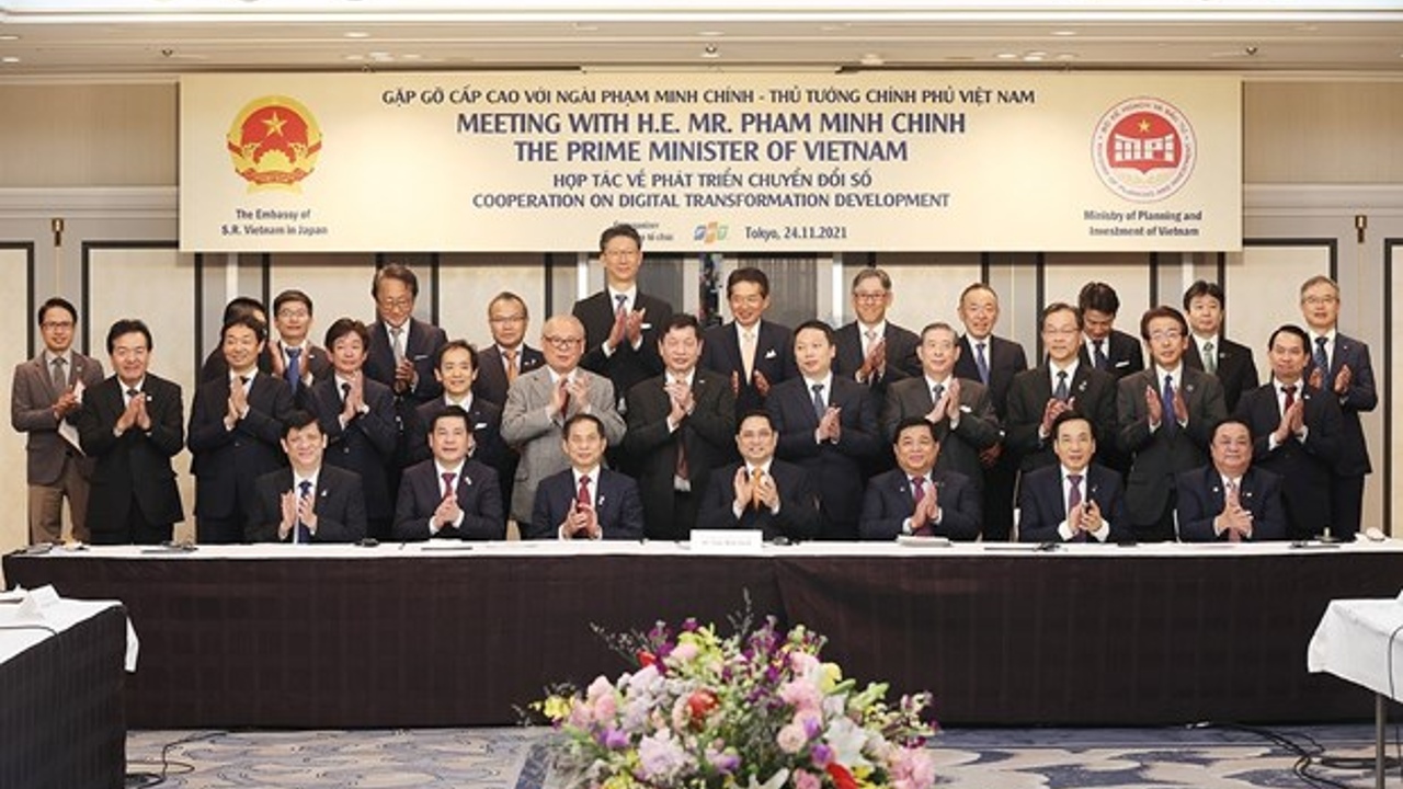 PM calls on Japanese corporations to increase investment in Vietnam