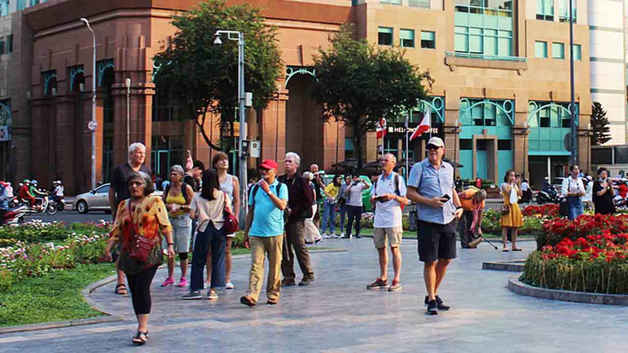 Travel firms find it hard to resume inbound tours