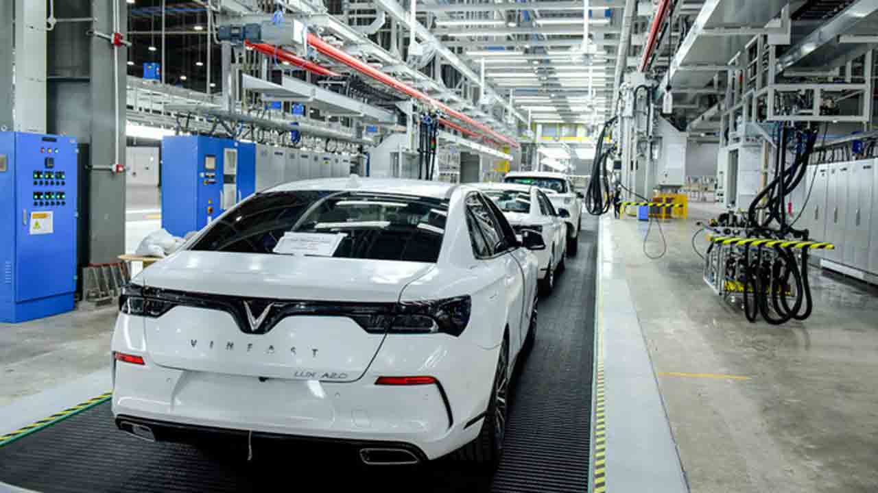 Registration fee for locally assembled, manufactured autos halved