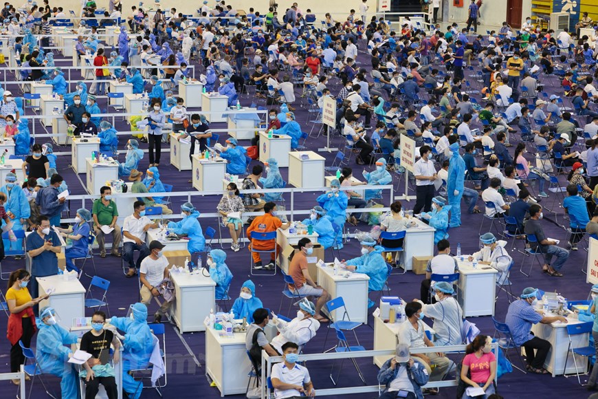 People in HCMC to receive booster shots before Tet holiday