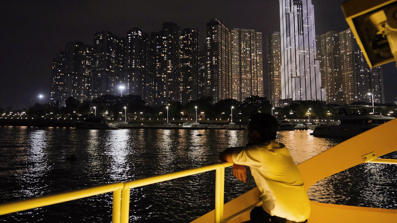 HCMC to operate water bus at night