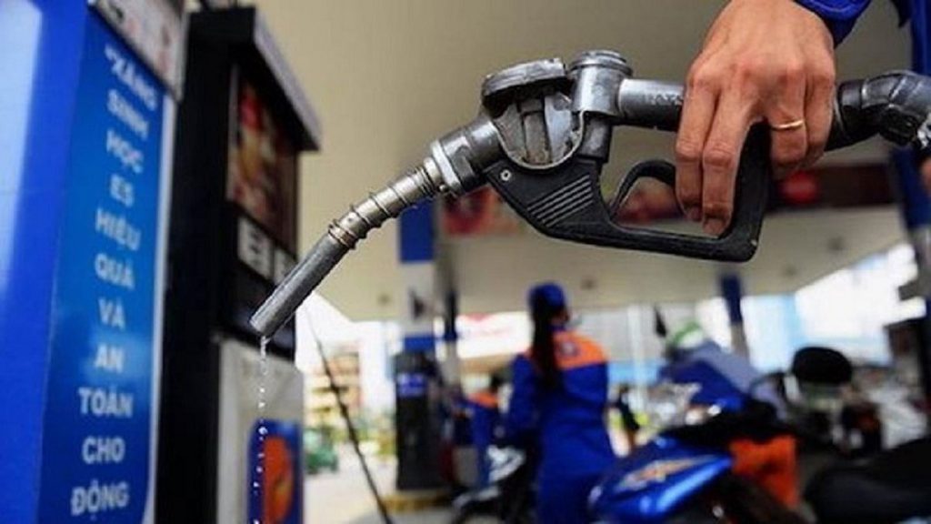 Fuel prices inch down for 5th straight time