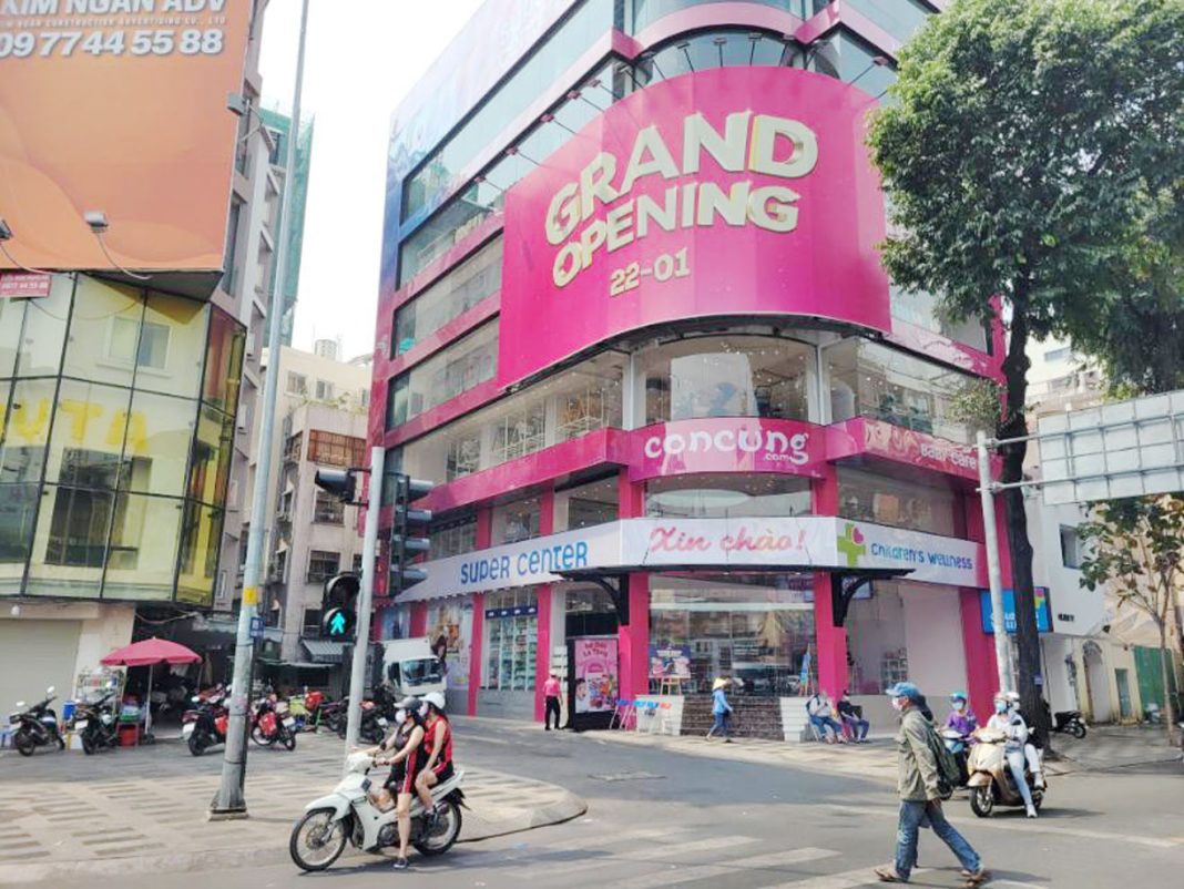 Retailers seek large spaces in HCMC