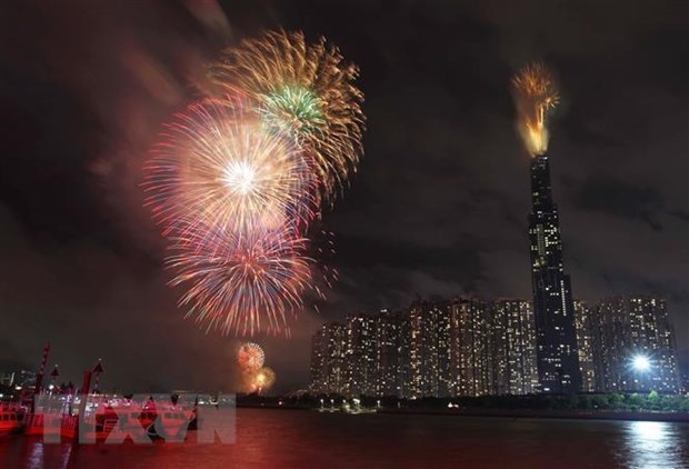 HCMC set to display fireworks in celebration of Reunification Day