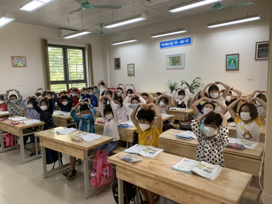 Vietnam’s daily Covid infections continue downward trend