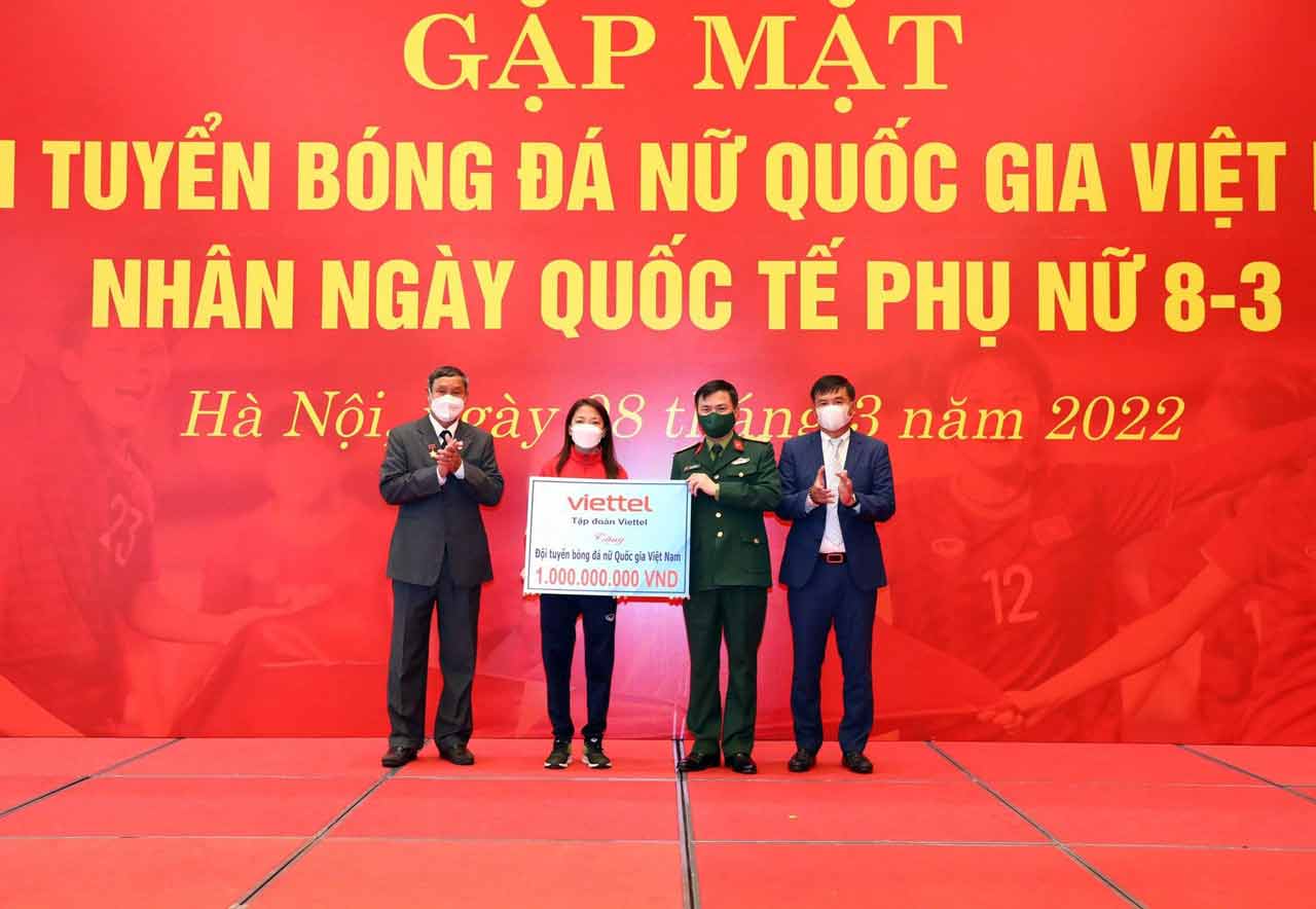 Viettel considers social activities as responsibility