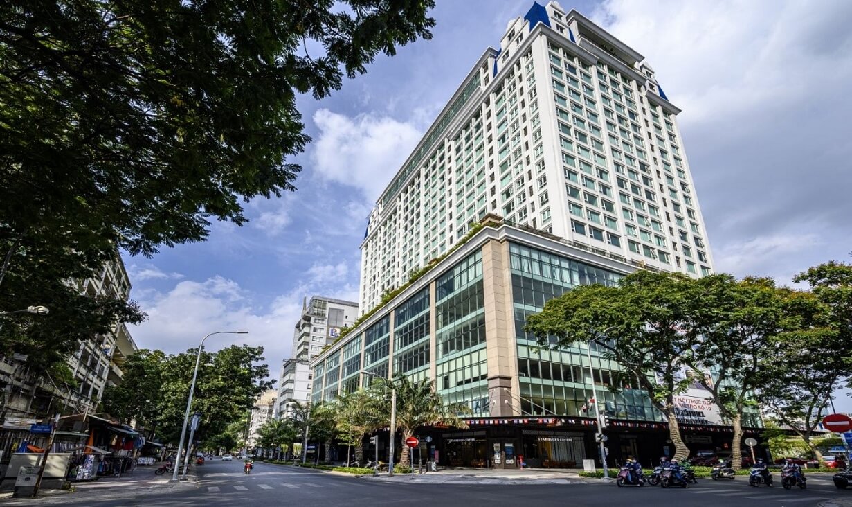 An expat’s handwritten letter heaping praise on Léman Luxury Apartment