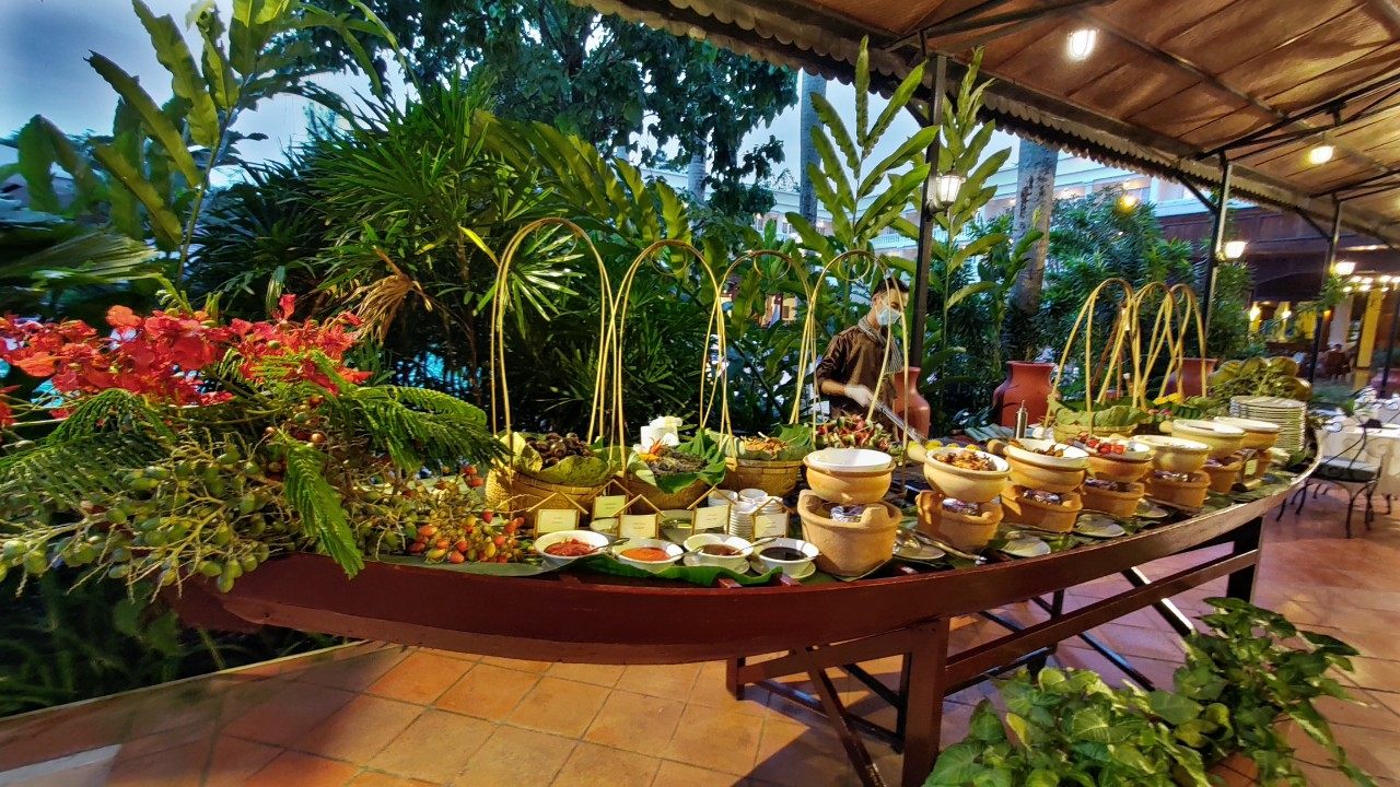 Victoria Can Tho launches “Street Food” buffet