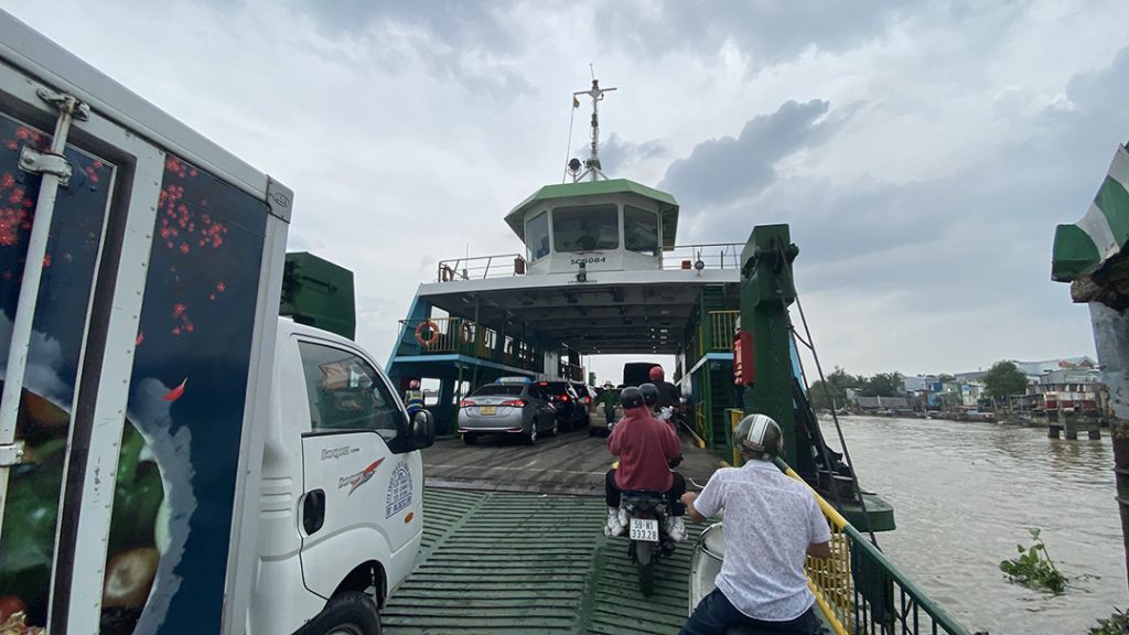 Drivers opt for ferry service after ETC launch on HCMC-Long Thanh-Dau Giay expy