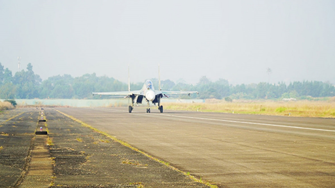 Gov’t plans to convert two military airports into civil ones