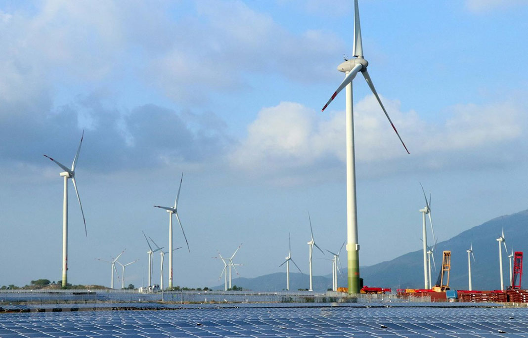EVN declines pricing talks with renewable energy plants