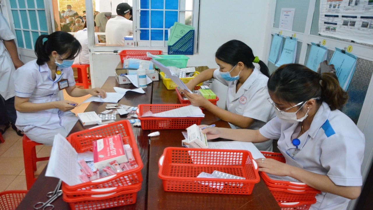 Drug certificate expiry leads to risk of medicine shortfall