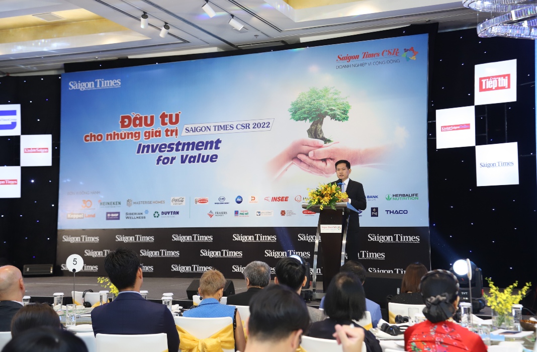Businesses with outstanding CSR practices honored at Saigon Times CSR 2022