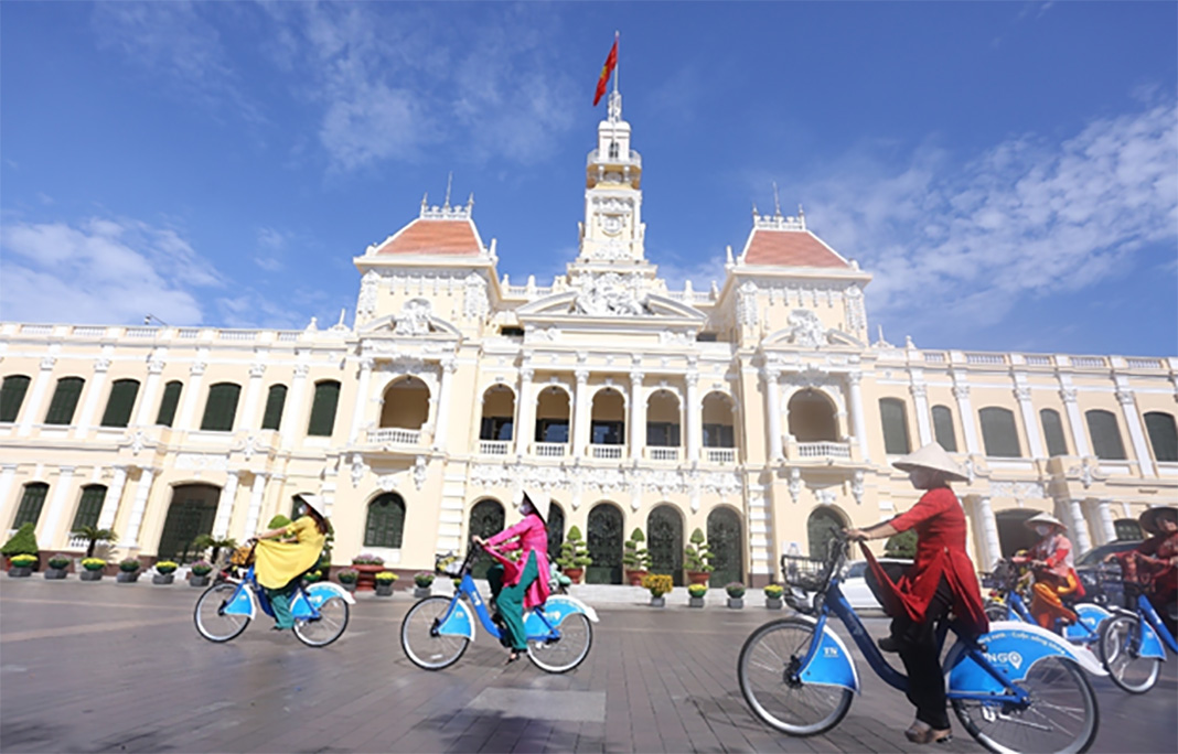 Hanoi to pilot public bike rental service next week