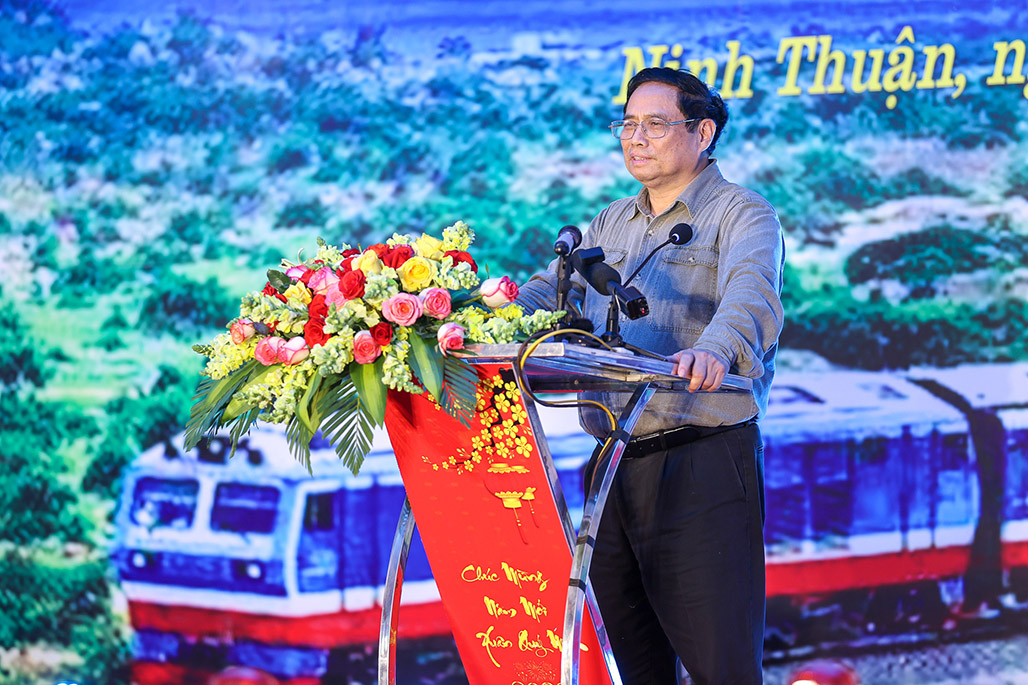 Work starts on Nha Trang-Saigon railway upgrade project