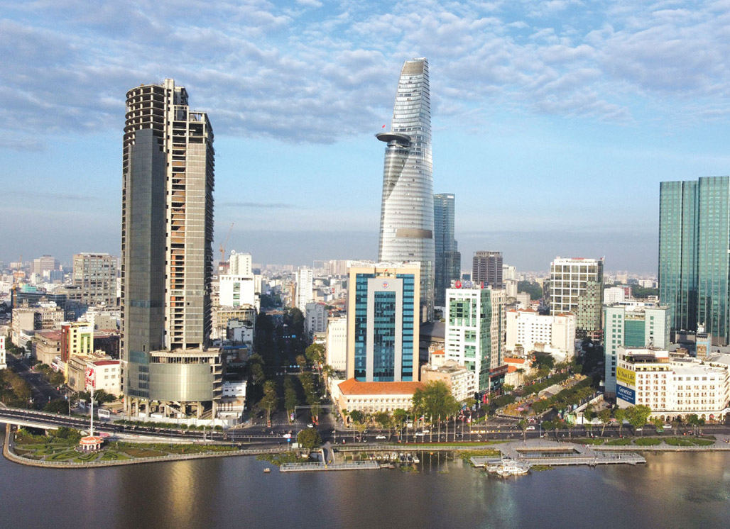 UK backs HCMC to become regional financial hub