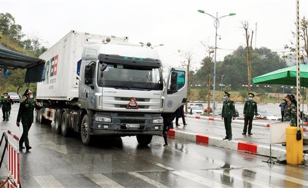 Trucks stranded at Vietnam-China border gates