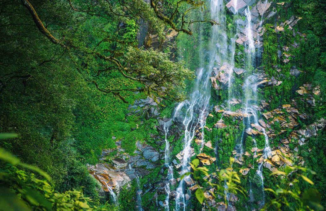 The breathtaking Ong Chua Waterfall