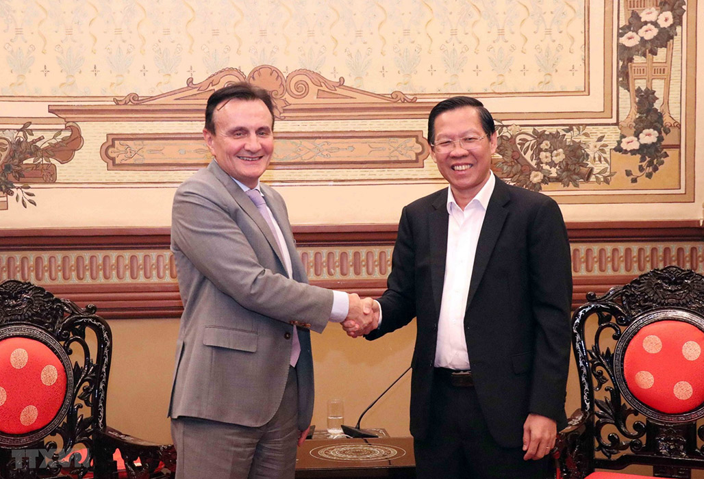 HCMC, AstraZeneca strengthen healthcare cooperation