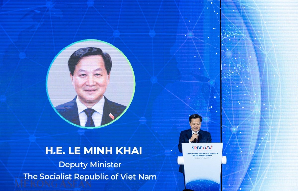 Vietnam, Singapore sign 12 MOUs to enhance multifaceted cooperation